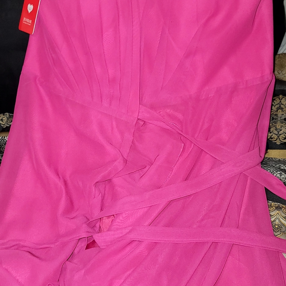 Gorgeous dress - Picture 4 of 6